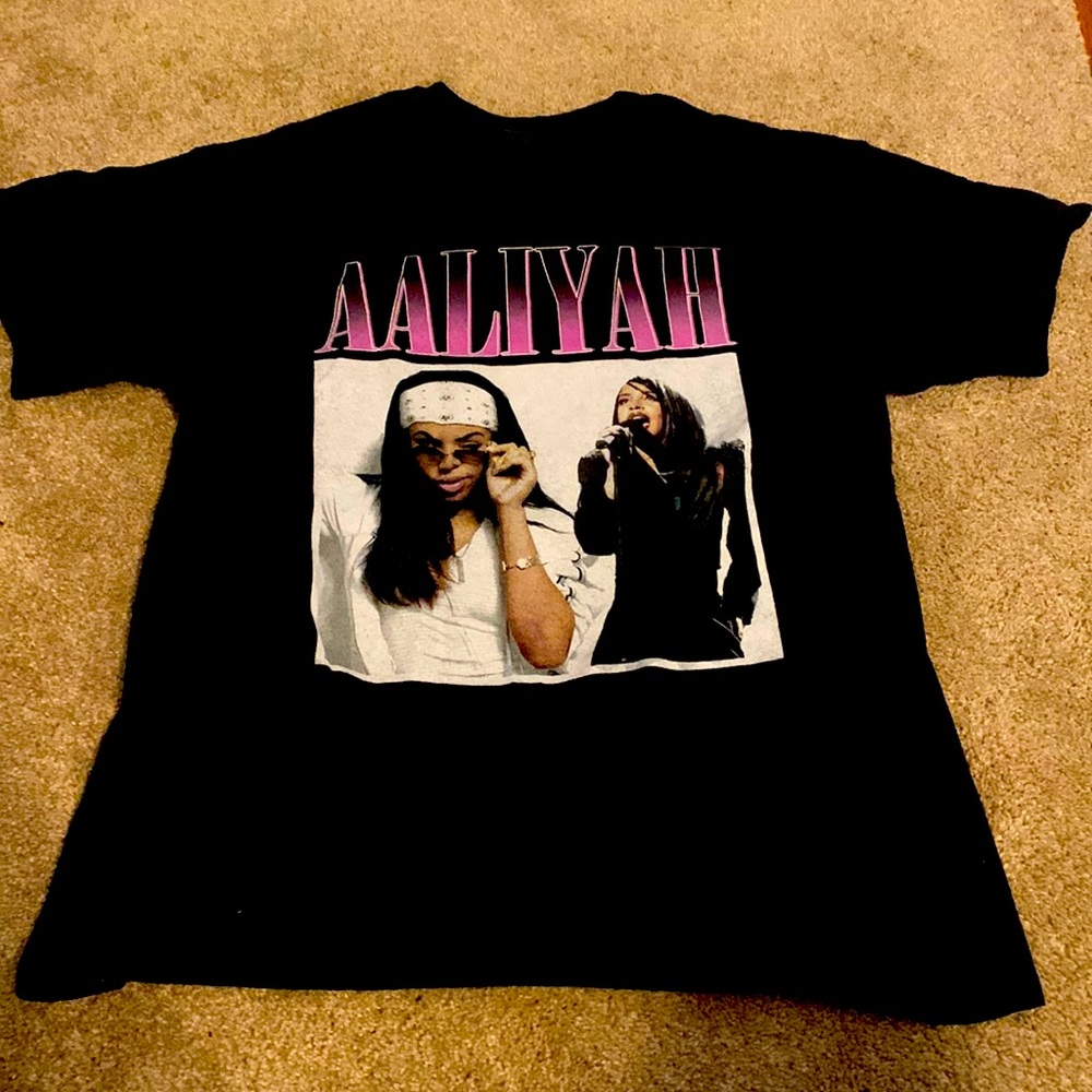 Aaliyah vintage tee
